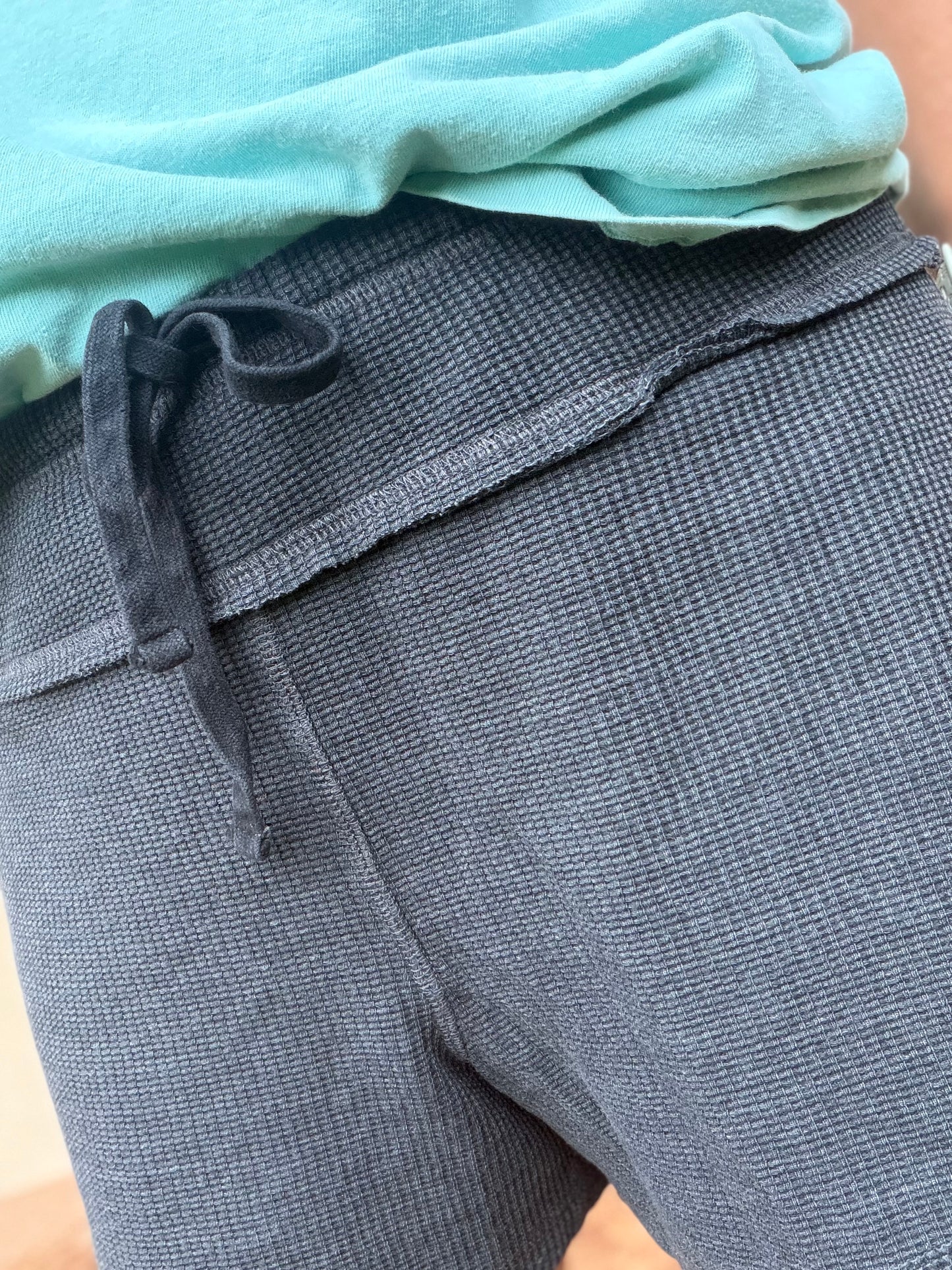 Rae Mode Honeycomb Shorts, Black