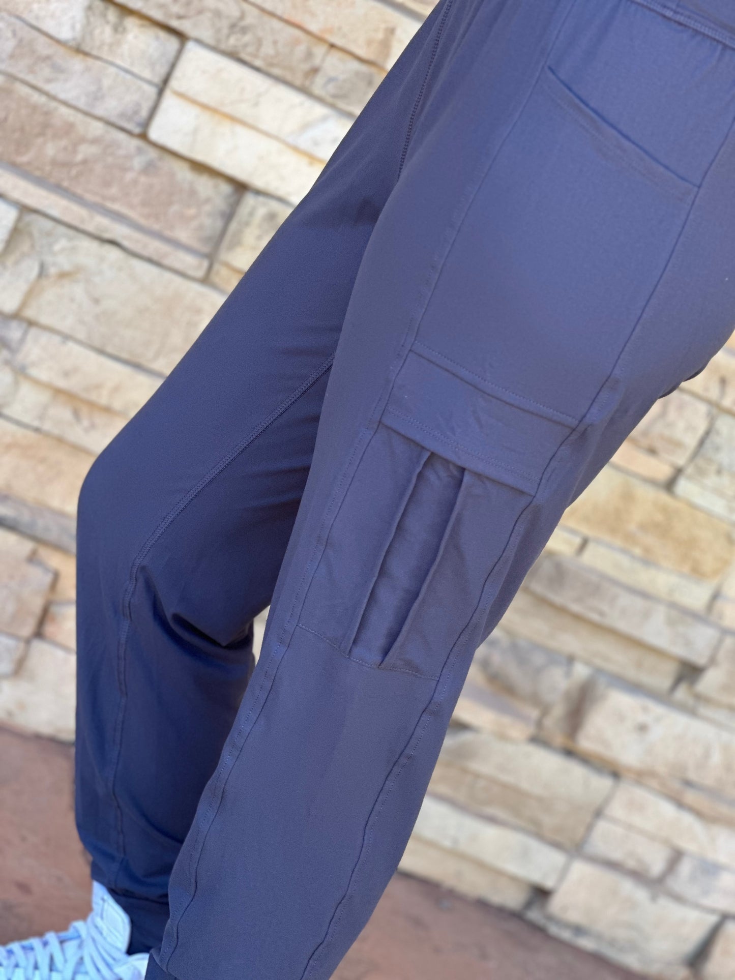 Rae Mode Butter Cargo Joggers, Charcoal