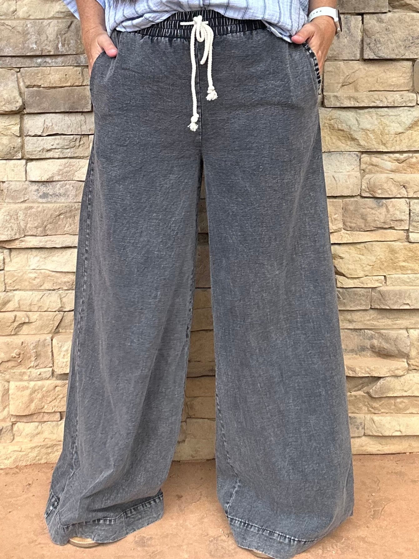 Mineral Washed Pants, Black