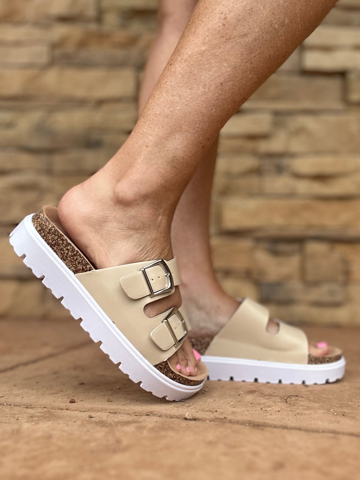 Wild Diva Joonie Sandal, Natural