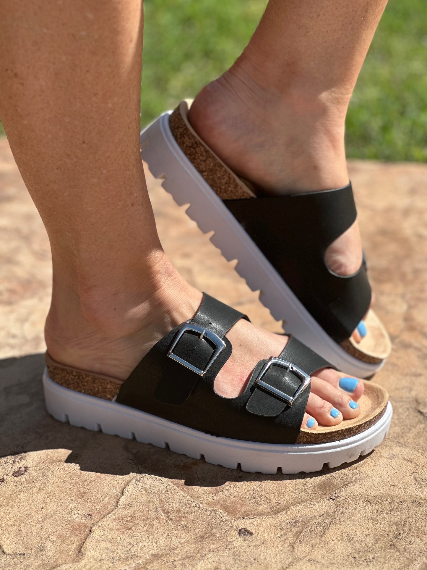 Wild Diva Joonie Sandal, Black