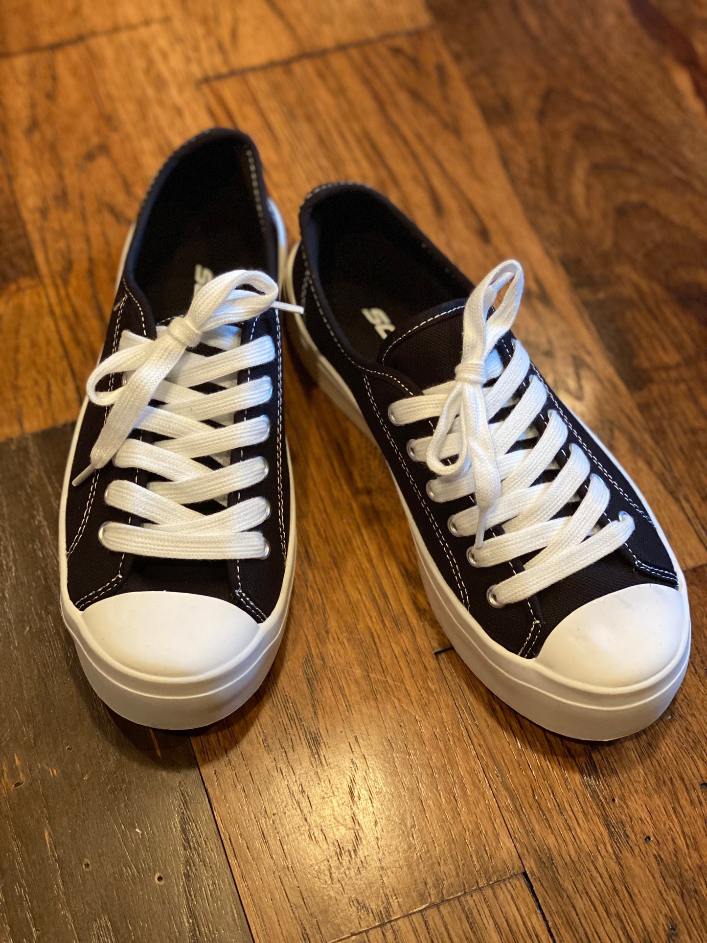 Soda Goma Platform Sneaker, Black