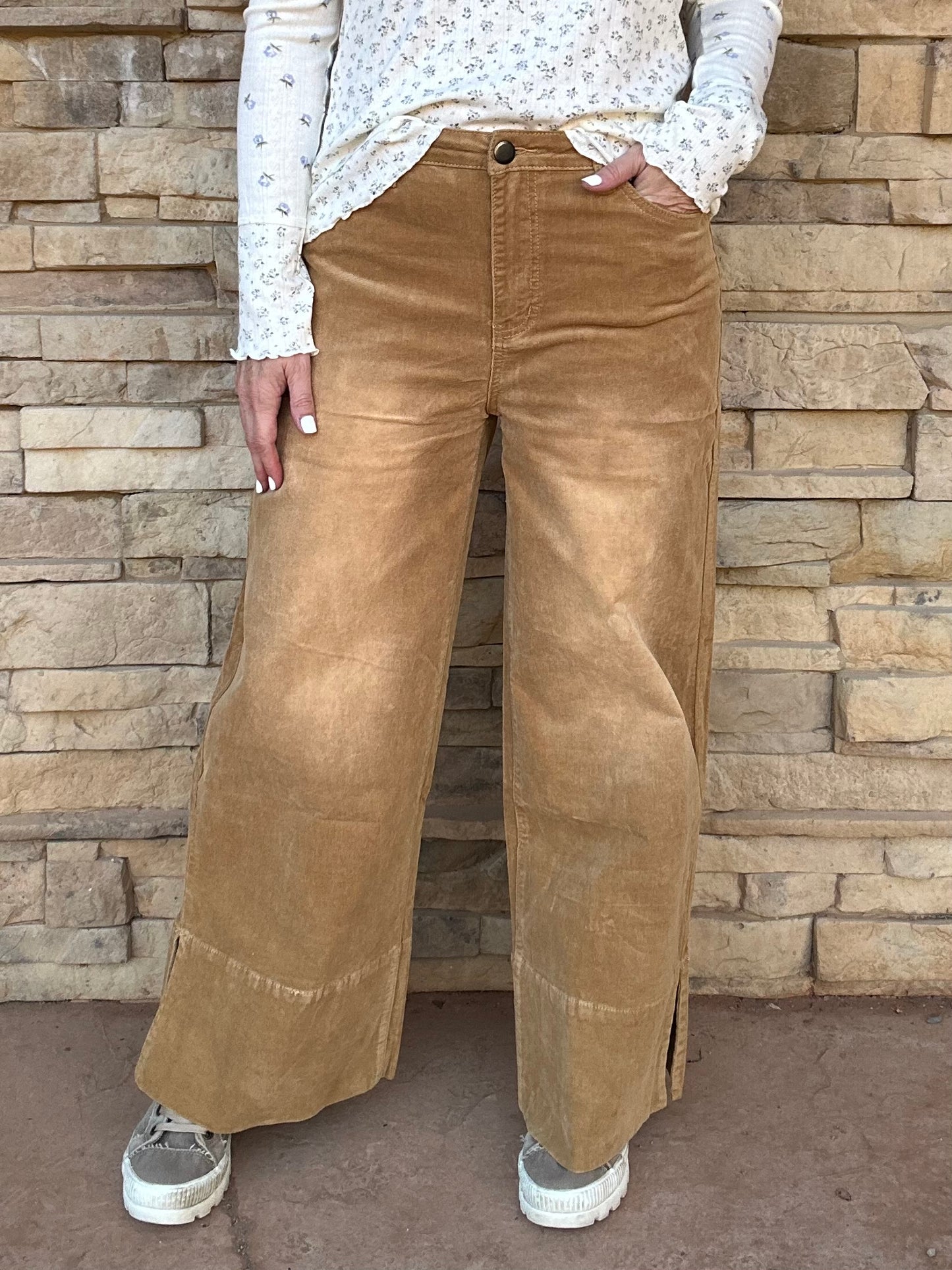 Easel Corduroy Cropped Pants, Camel