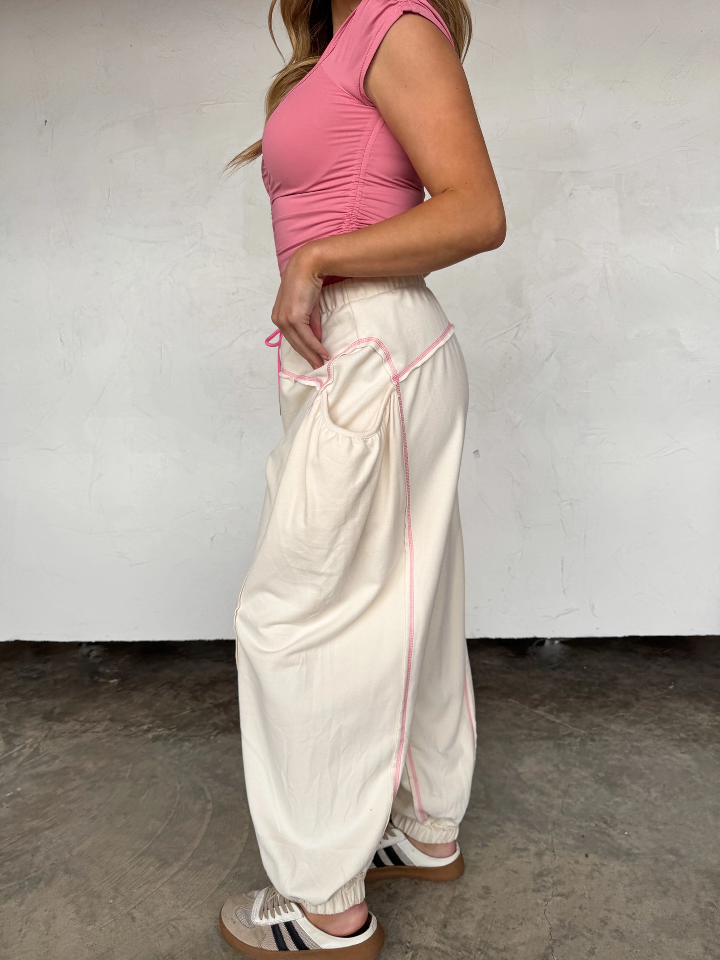 Blakeley Lounge About Joggers