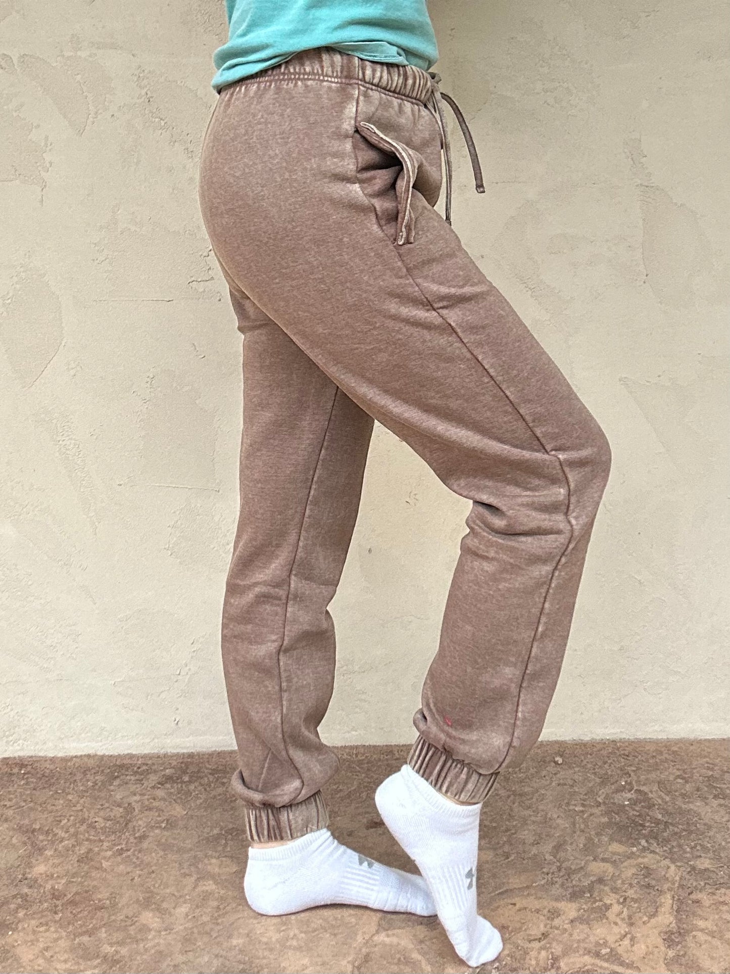 Zenana Acid Wash Fleece Joggers, Mocha