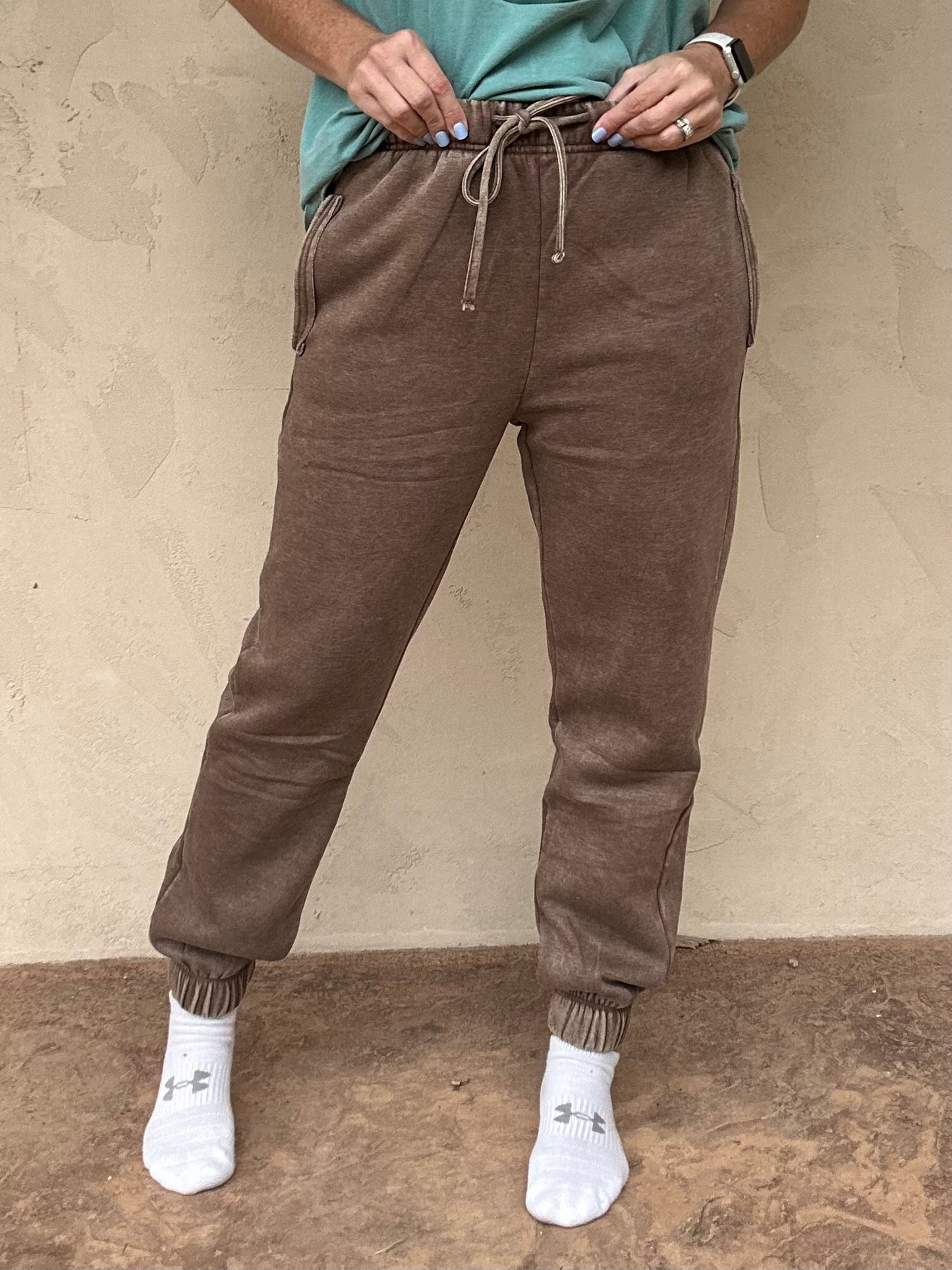 Zenana Acid Wash Fleece Joggers, Mocha