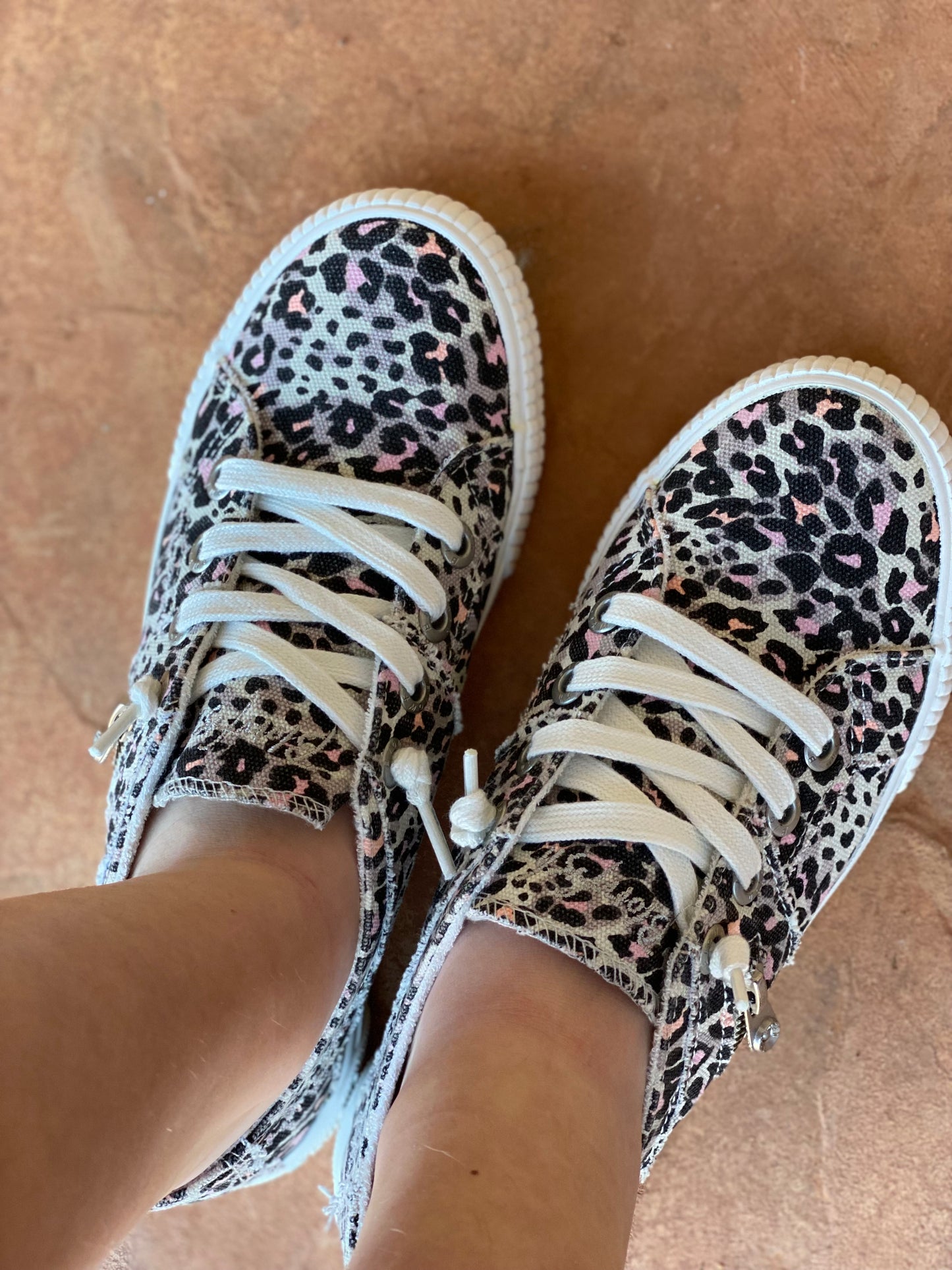 Blowfish Fruit Blowfish Pink Shoes Blowfish Fruit Pink Pongo Cat